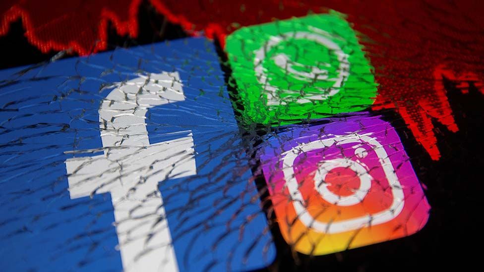 Facebook y WhatsApp sufren caída mundial