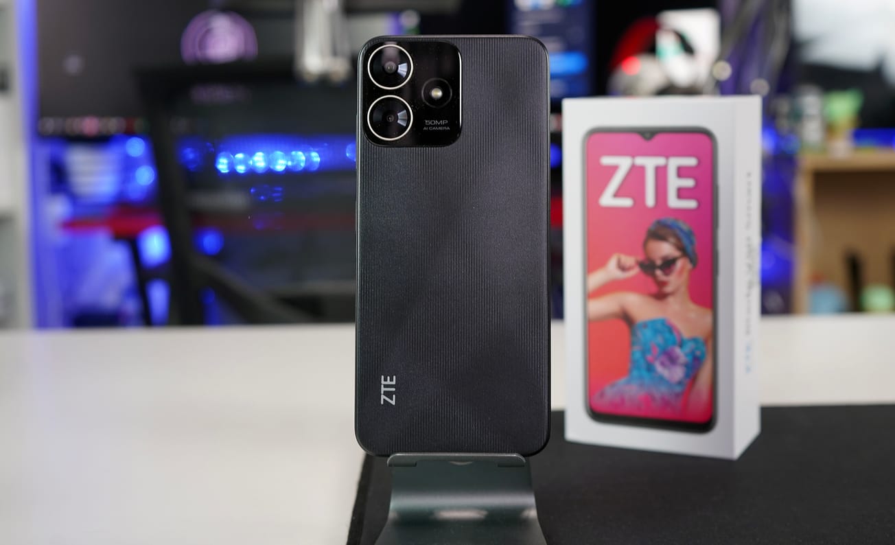 Review Blade V50 Smart